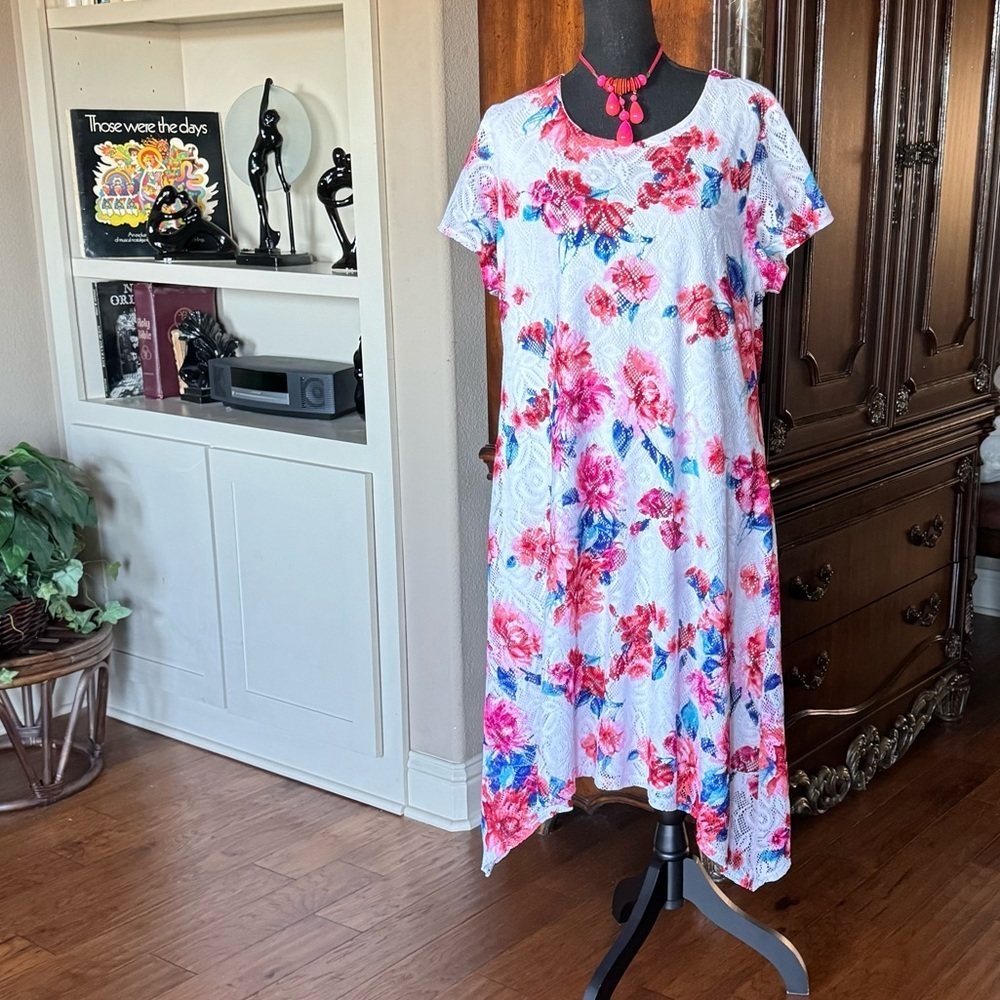 Olivia Matthews Floral‎ Tunic Dress